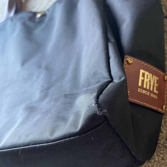 Beautiful Frye Nylon Tote Bag - Picture 7 of 12